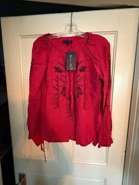 Be.You.tiful Women's Red Long Sleeve Embroidered Peasant Blouse